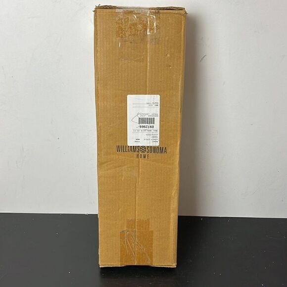 William Sonoma banana leaf tray - Picture 7 of 8